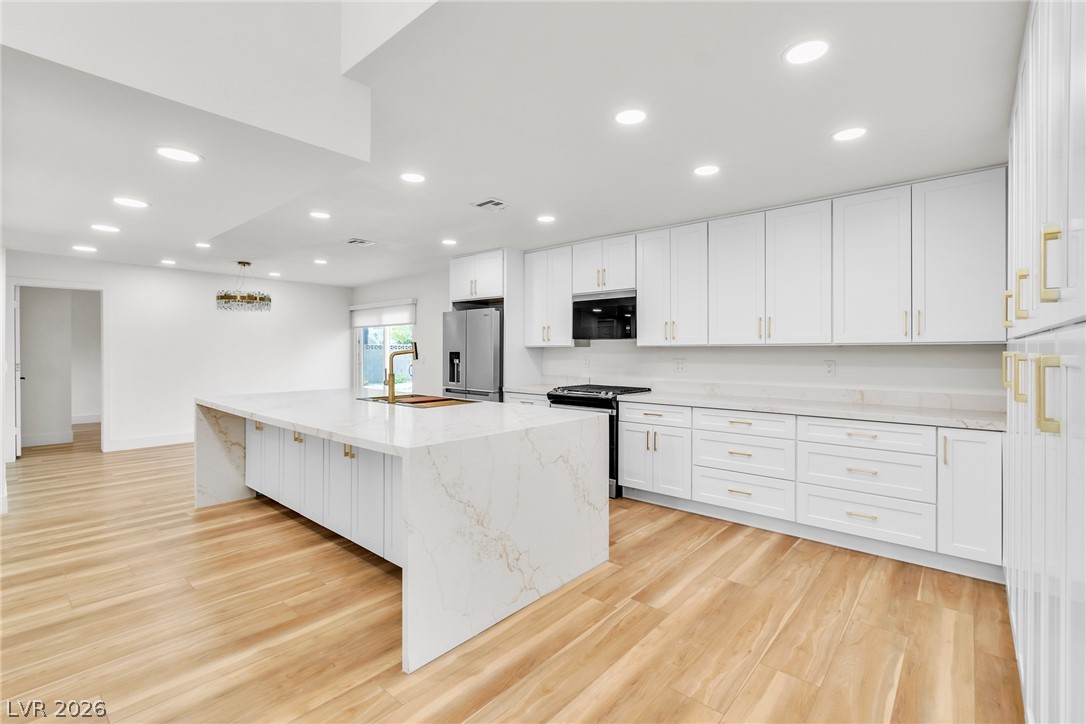 4132 Butterfield Way Las Vegas NV 89103
