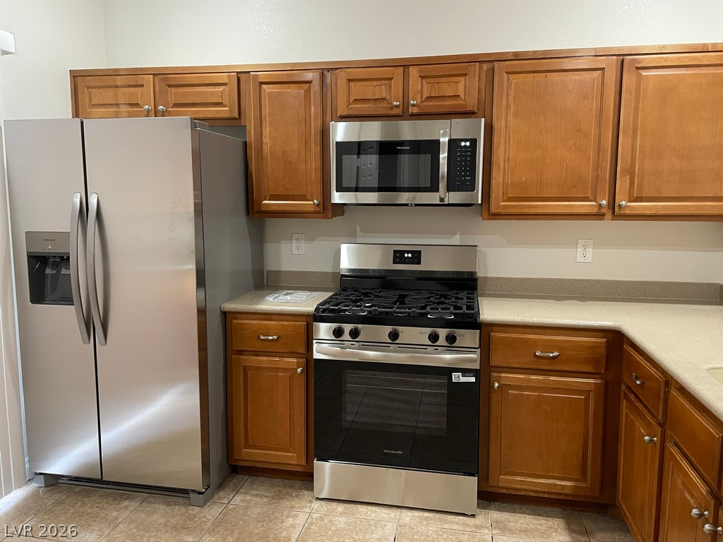 8912 Snowtrack Avenue Las Vegas NV 89149