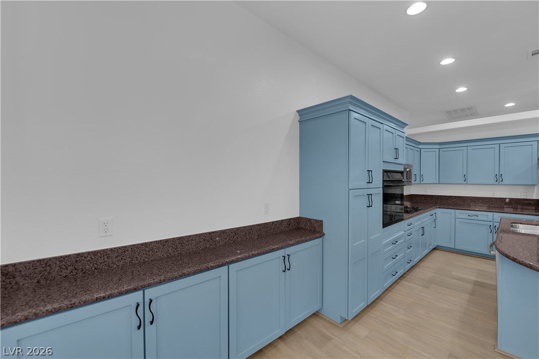 801 White Falcon Street Las Vegas NV 89144