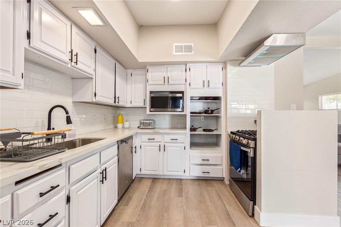 1028 Nassau Drive Las Vegas NV 89108