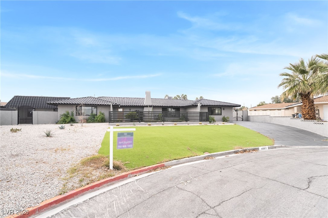 4501 Woodcrest Road Las Vegas NV 89121