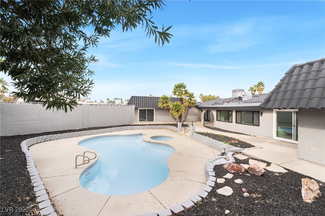 4501 Woodcrest Road Las Vegas NV 89121