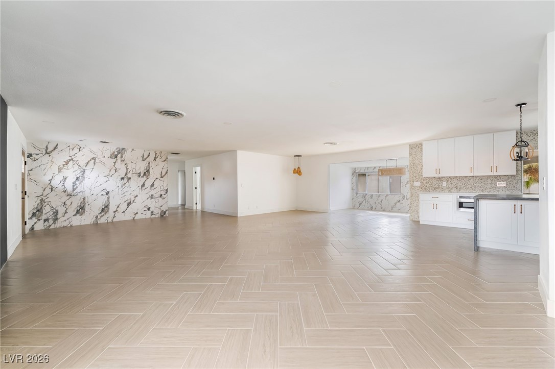 4501 Woodcrest Road Las Vegas NV 89121