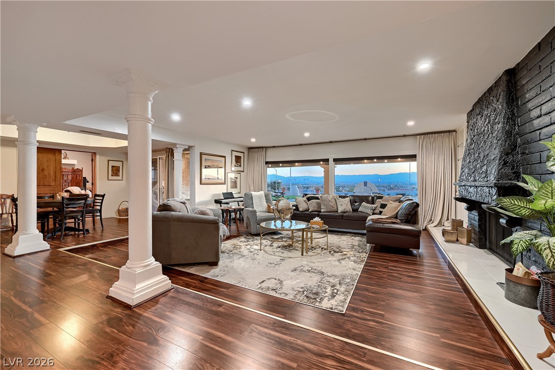 1027 Sidehill Way Las Vegas NV 89110