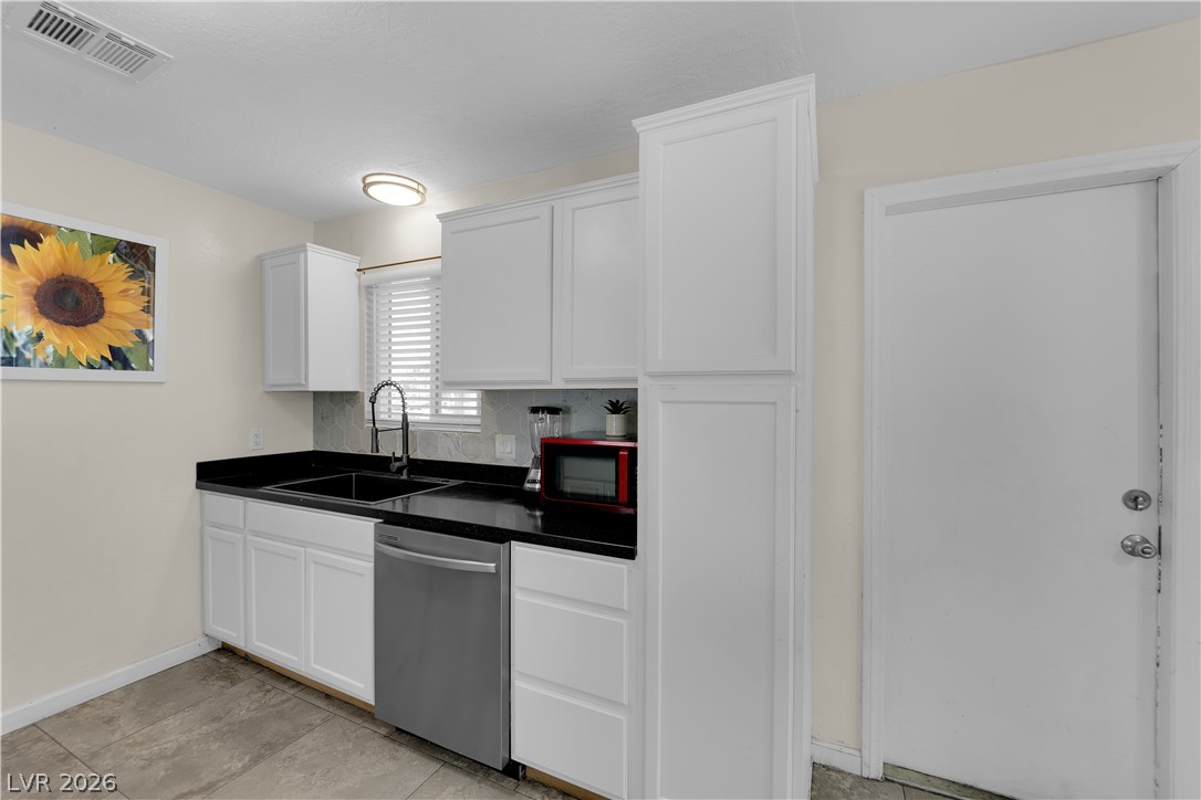 5280 Vicksburg Avenue Las Vegas NV 89122