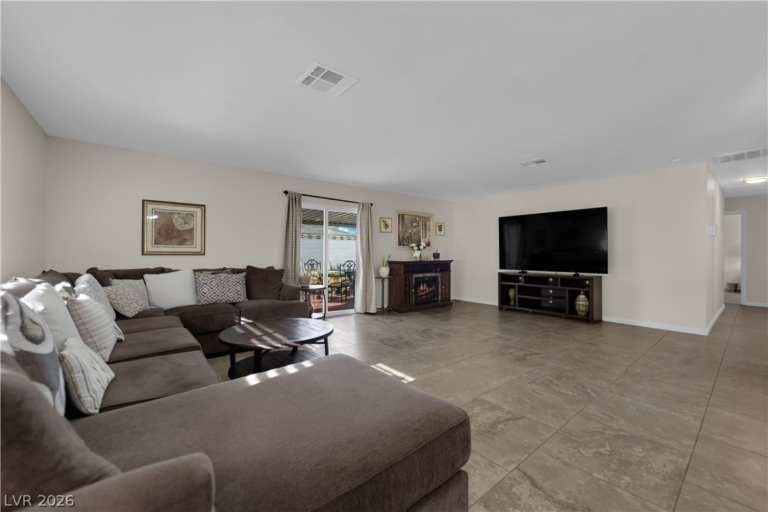 5280 Vicksburg Avenue Las Vegas NV 89122