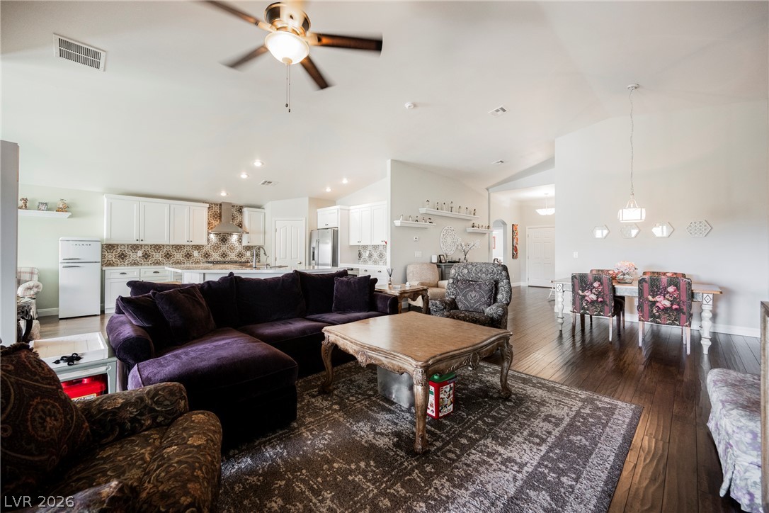 10246 Mountain Majesty Street Las Vegas NV 89131