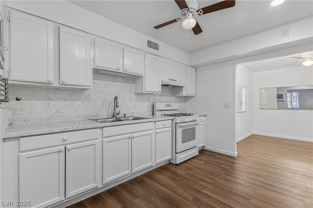 3974 Palos Verdes Street Las Vegas NV 89119