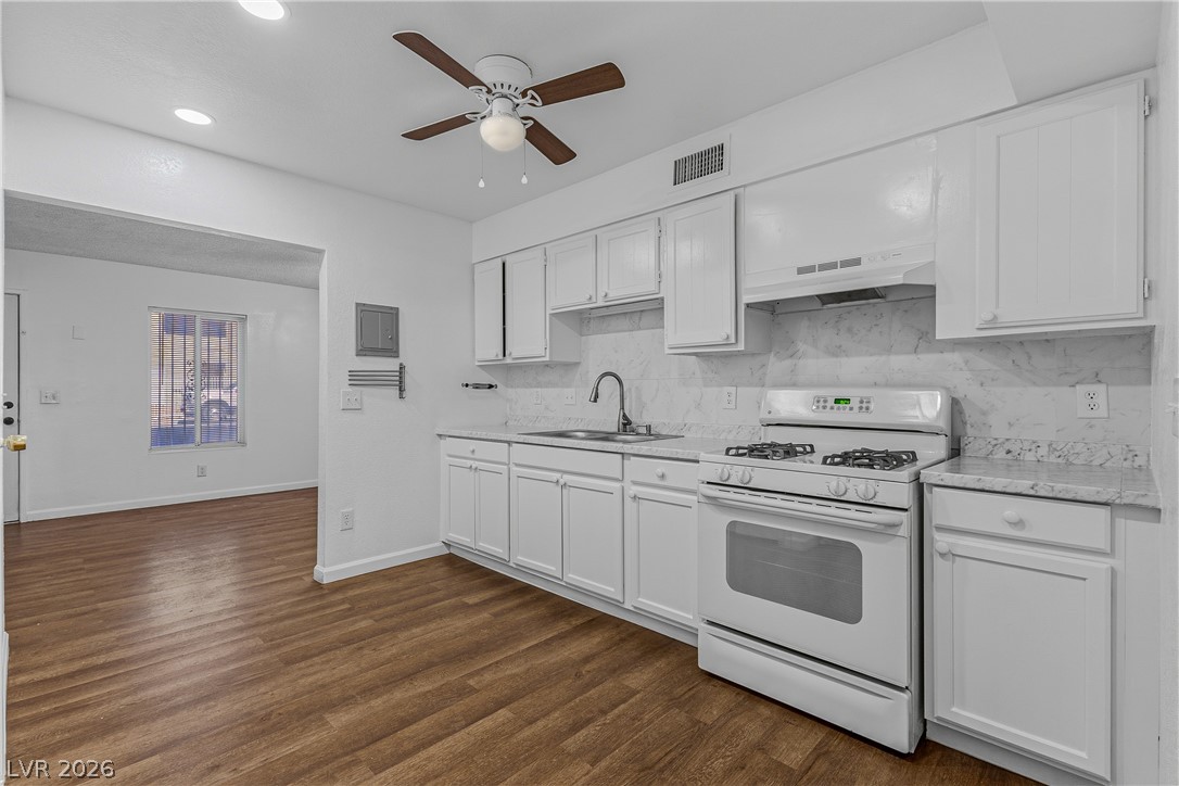 3974 Palos Verdes Street Las Vegas NV 89119