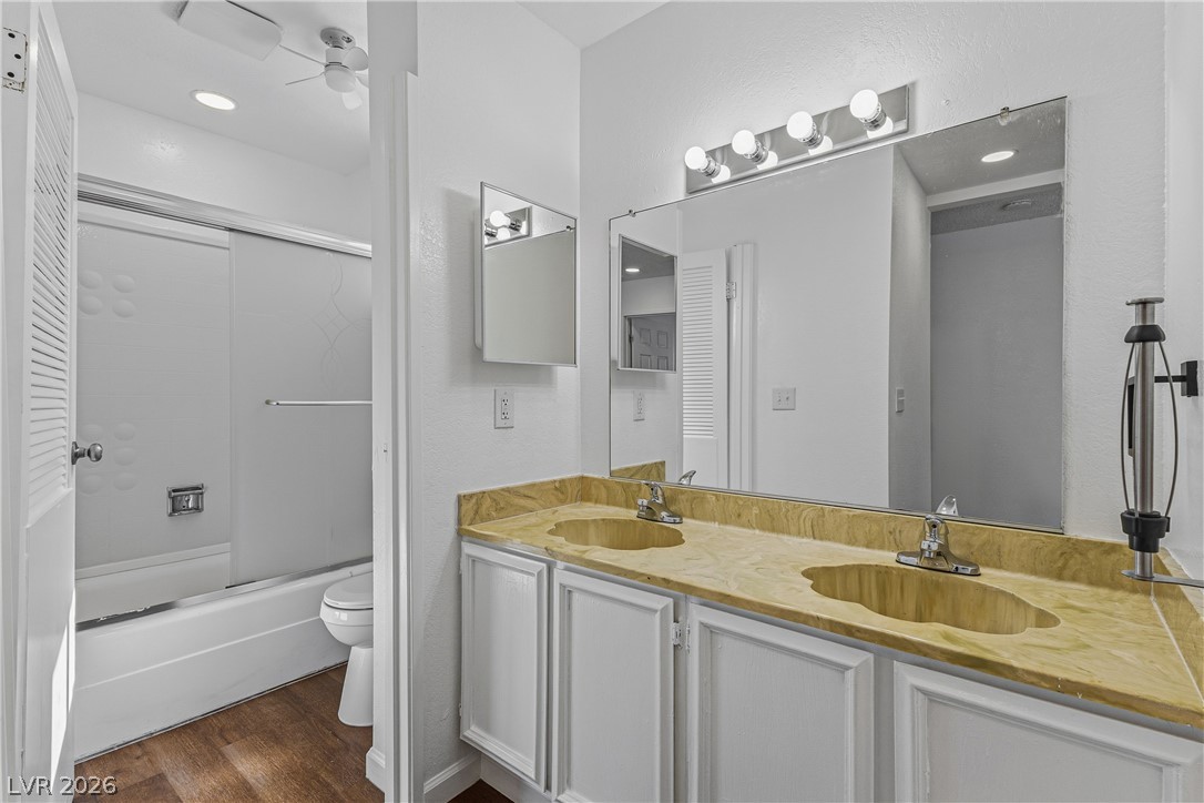 3974 Palos Verdes Street Las Vegas NV 89119