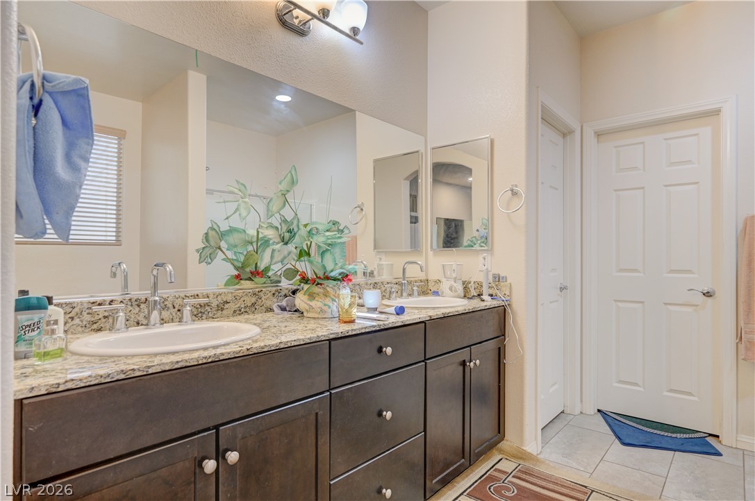 5037 Royal Indigo Street Las Vegas NV 89130