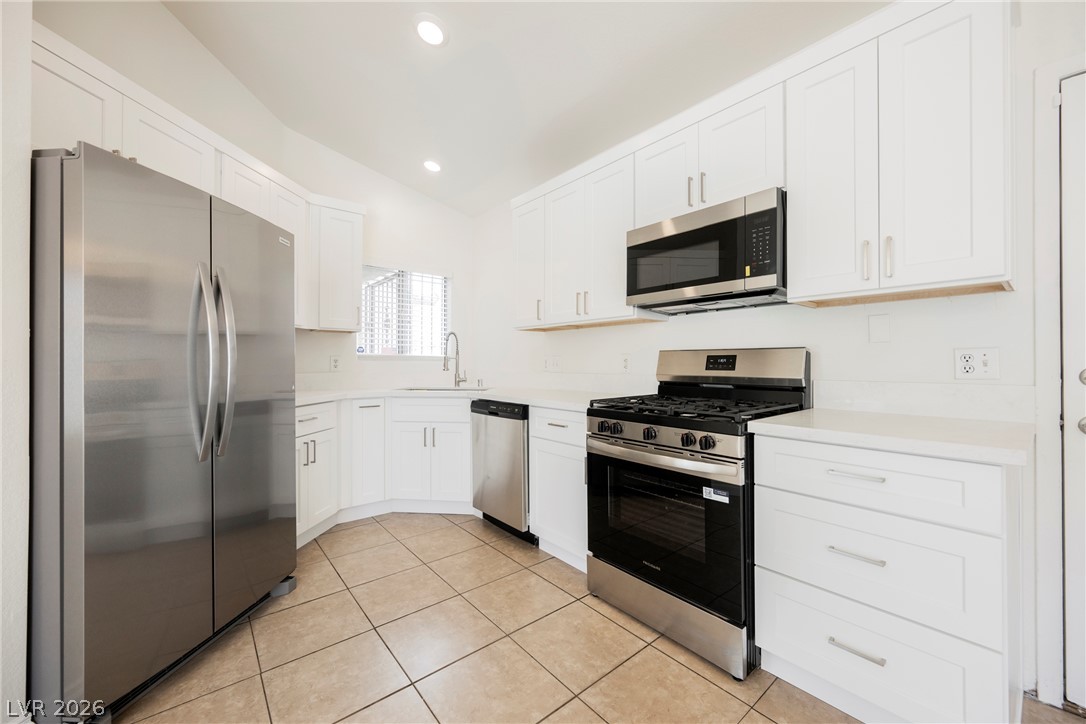 5102 Del Shannon Street North Las Vegas NV 89031