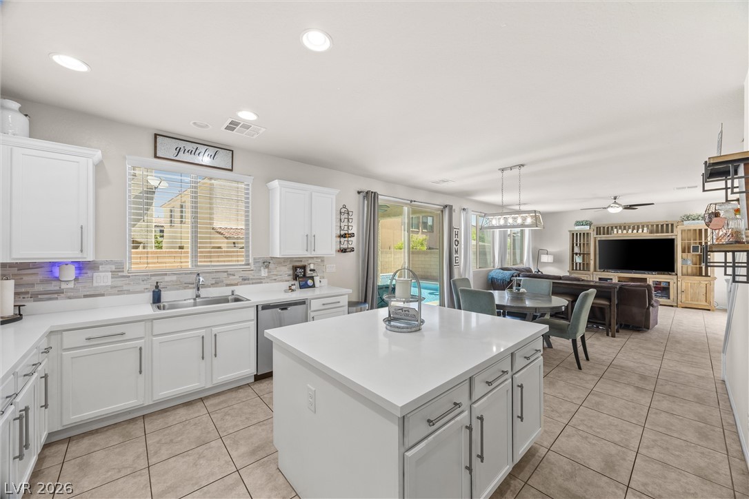 9634 Shadow Cliff Avenue Las Vegas NV 89166