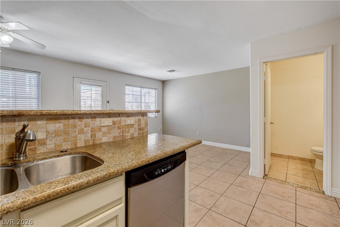 1925 Hodgenville Street 104 Las Vegas NV 89106
