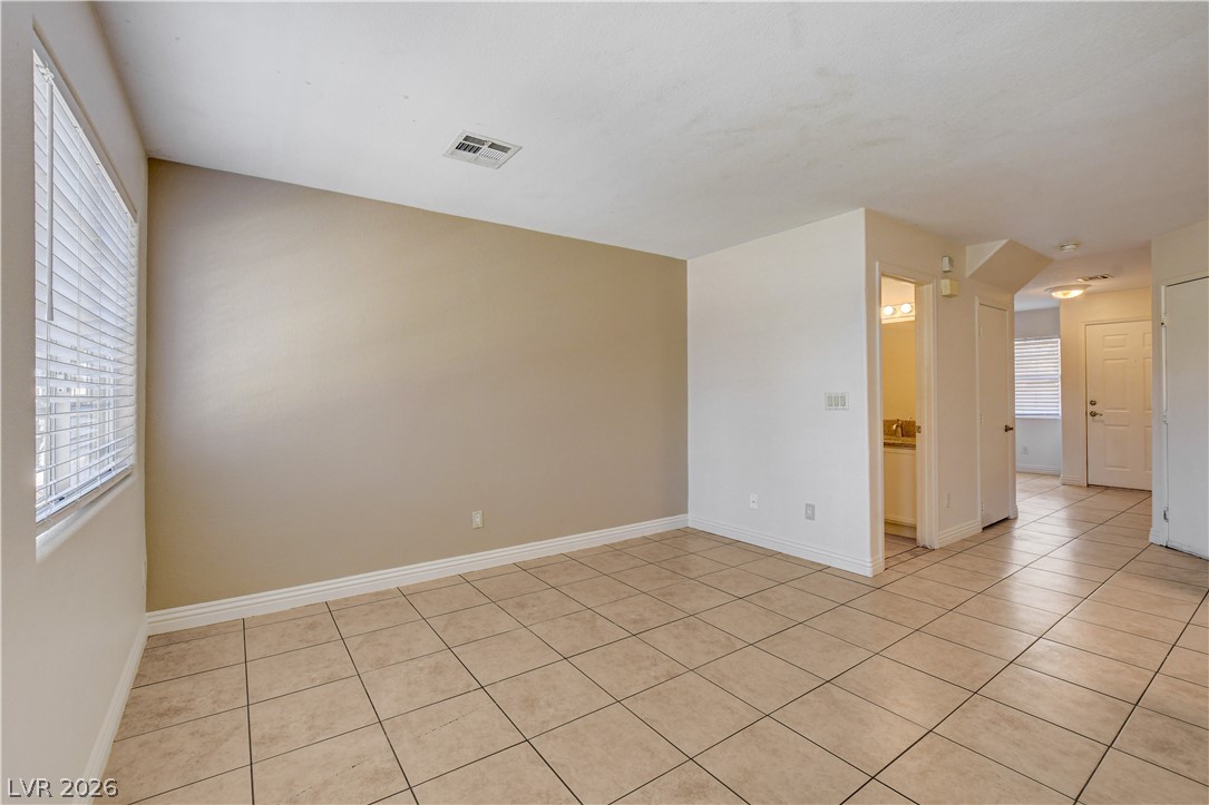 1925 Hodgenville Street 104 Las Vegas NV 89106