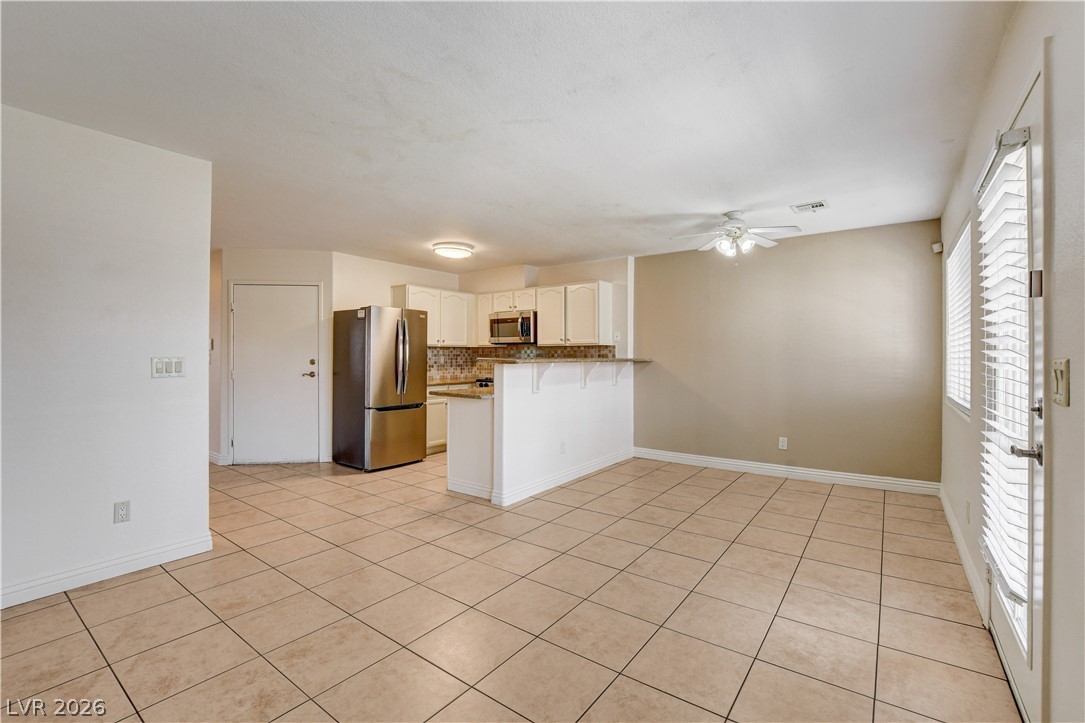 1925 Hodgenville Street 104 Las Vegas NV 89106