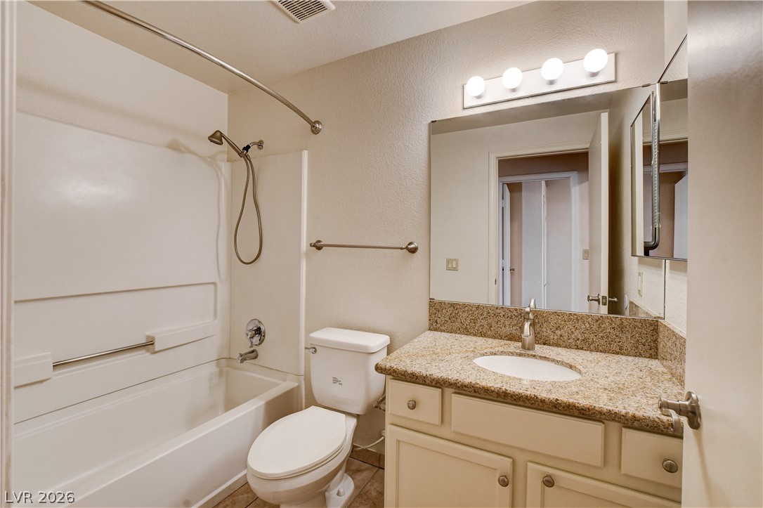 1925 Hodgenville Street 104 Las Vegas NV 89106