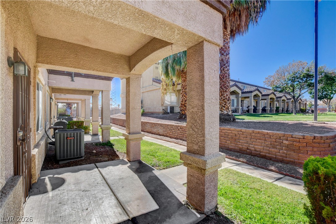 1925 Hodgenville Street 104 Las Vegas NV 89106