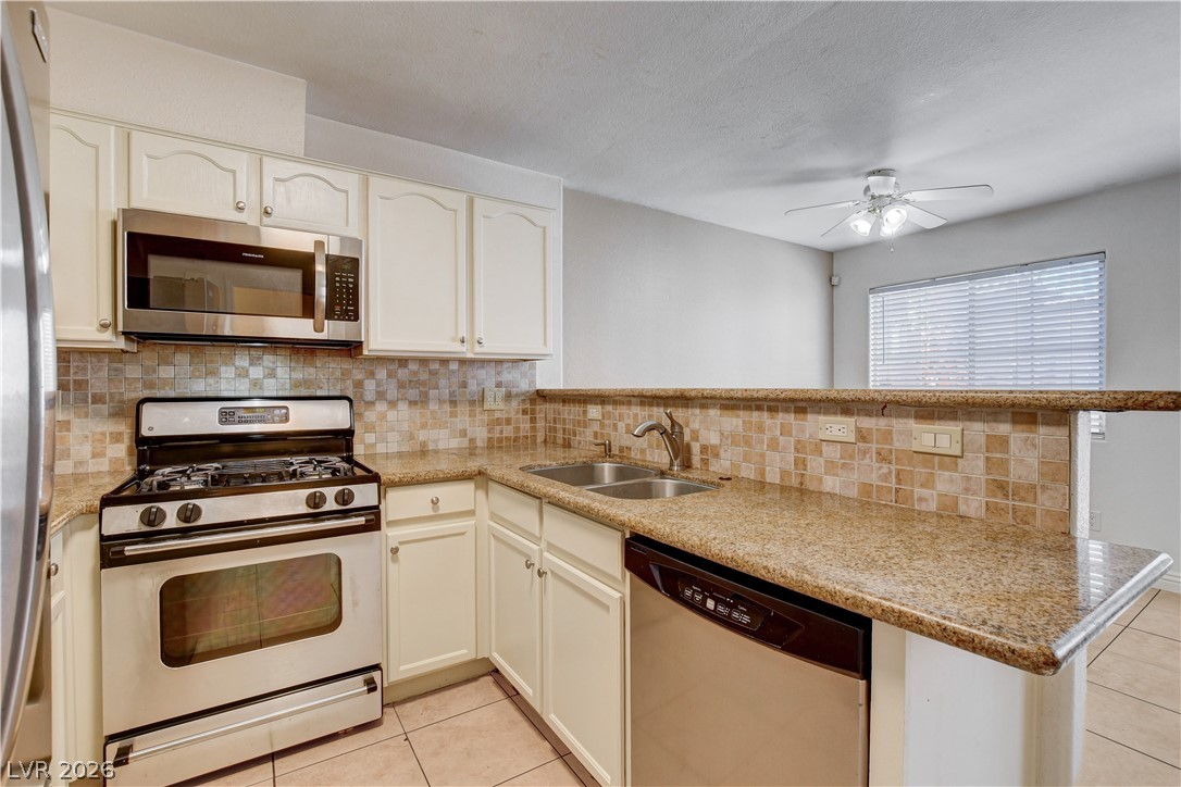 1925 Hodgenville Street 104 Las Vegas NV 89106