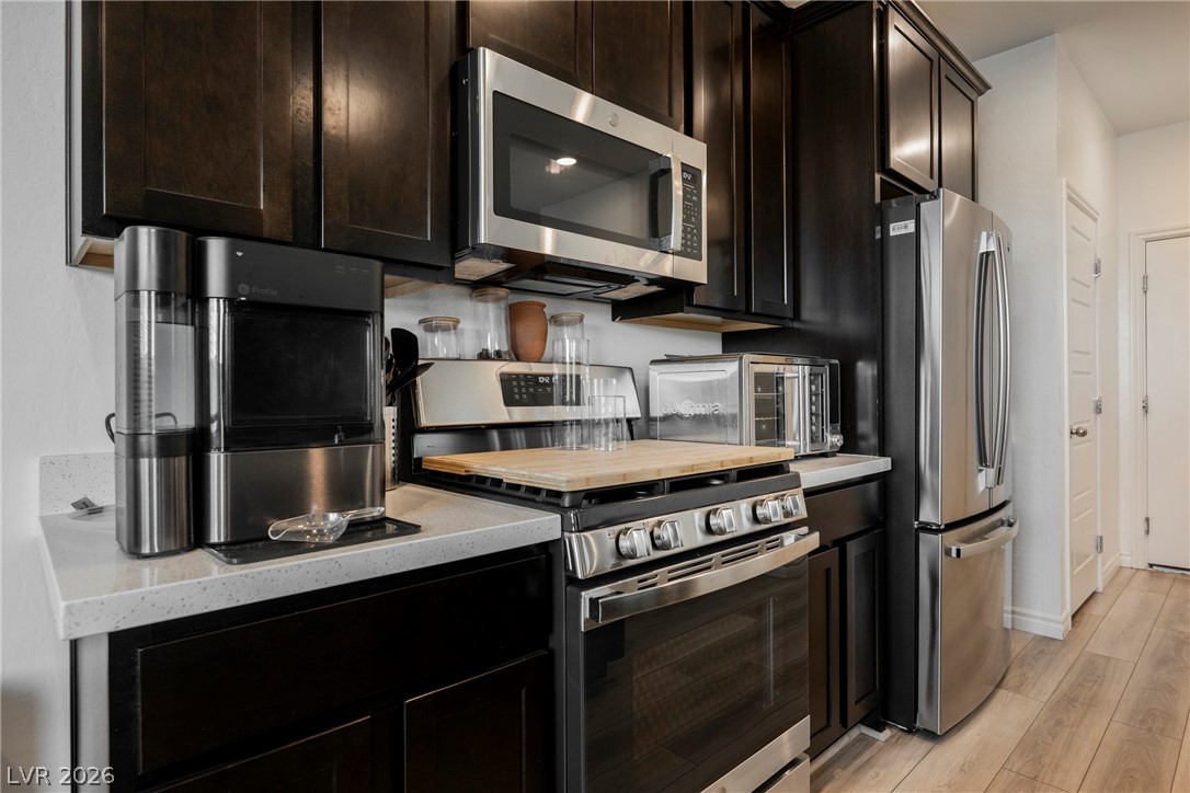 9807 Mojave Mountain Street Las Vegas NV 89166
