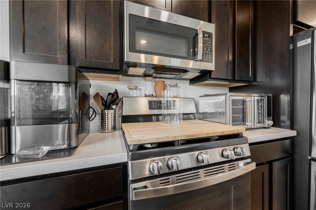 9807 Mojave Mountain Street Las Vegas NV 89166