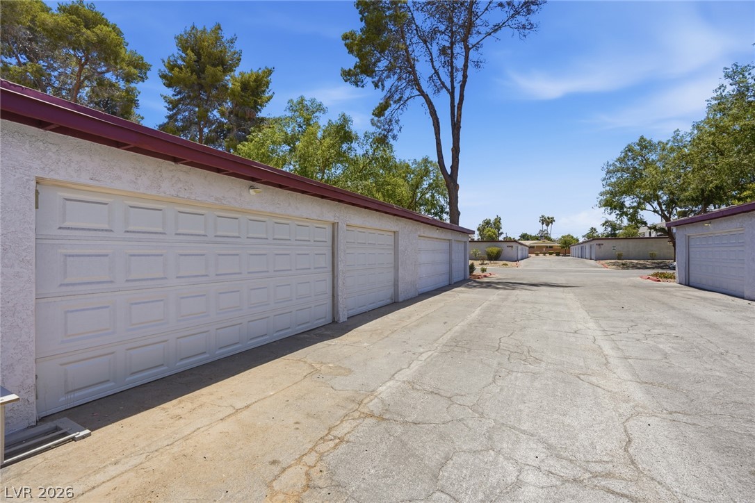 702 Greenbriar Townhouse Way Las Vegas NV 89121