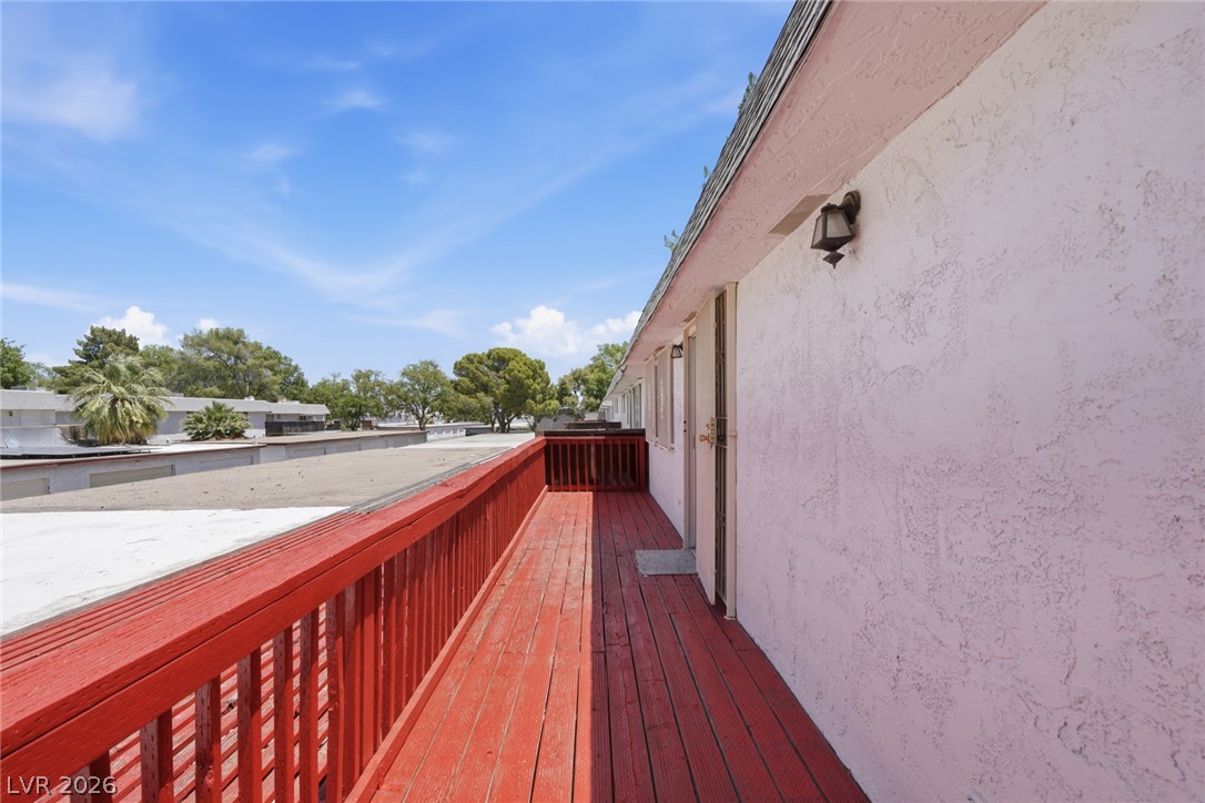 702 Greenbriar Townhouse Way Las Vegas NV 89121