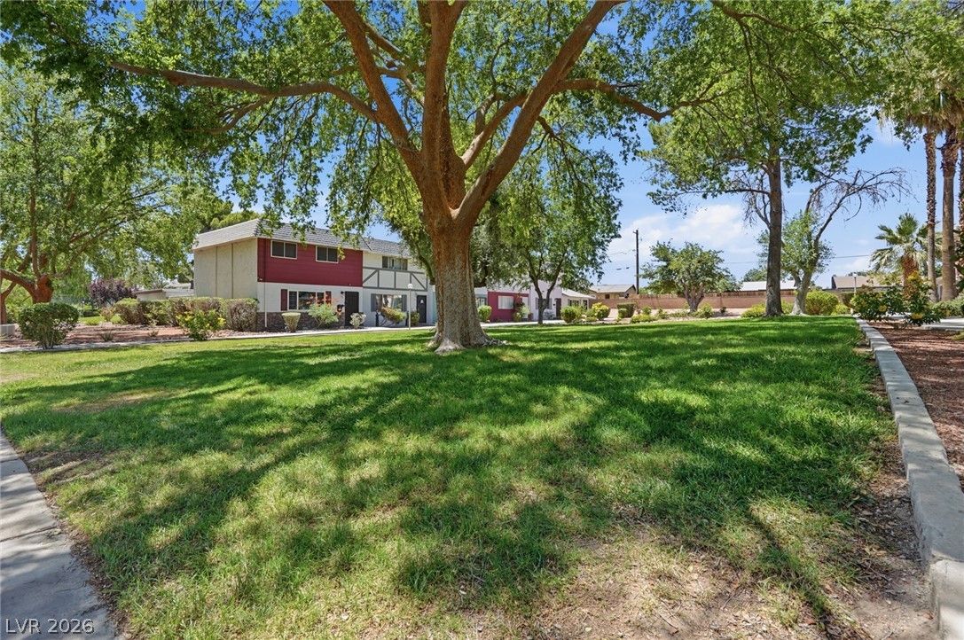 702 Greenbriar Townhouse Way Las Vegas NV 89121