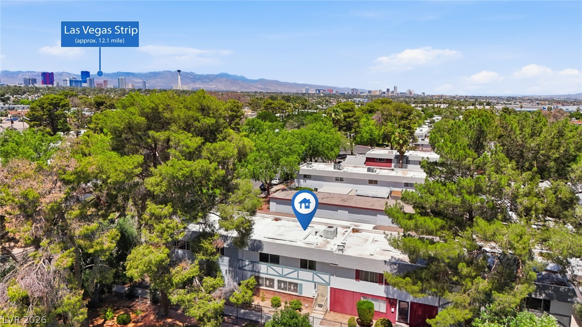 702 Greenbriar Townhouse Way Las Vegas NV 89121