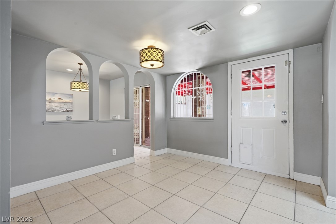 702 Greenbriar Townhouse Way Las Vegas NV 89121