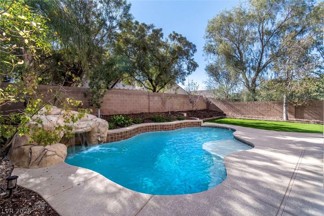 8153 Waltons Mill Court Las Vegas NV 89131