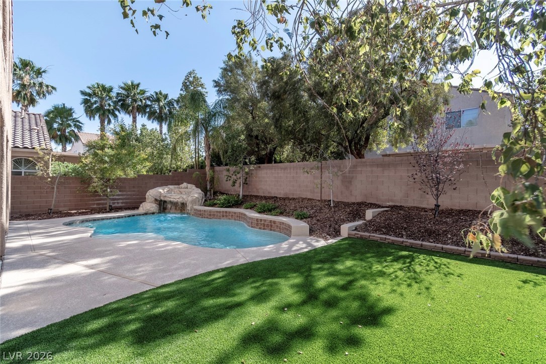 8153 Waltons Mill Court Las Vegas NV 89131