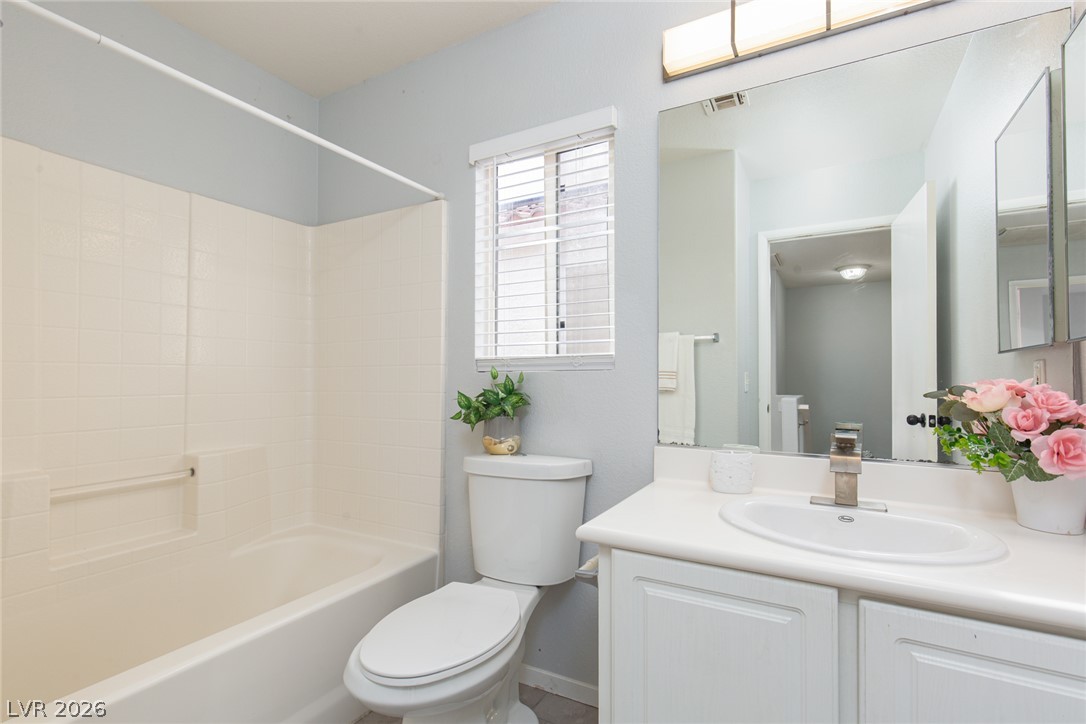 10272 Ghost Gum Street Las Vegas NV 89183
