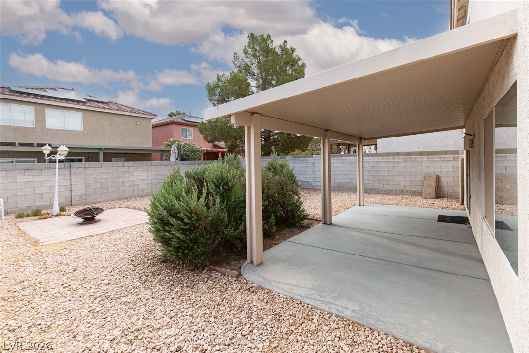 10272 Ghost Gum Street Las Vegas NV 89183