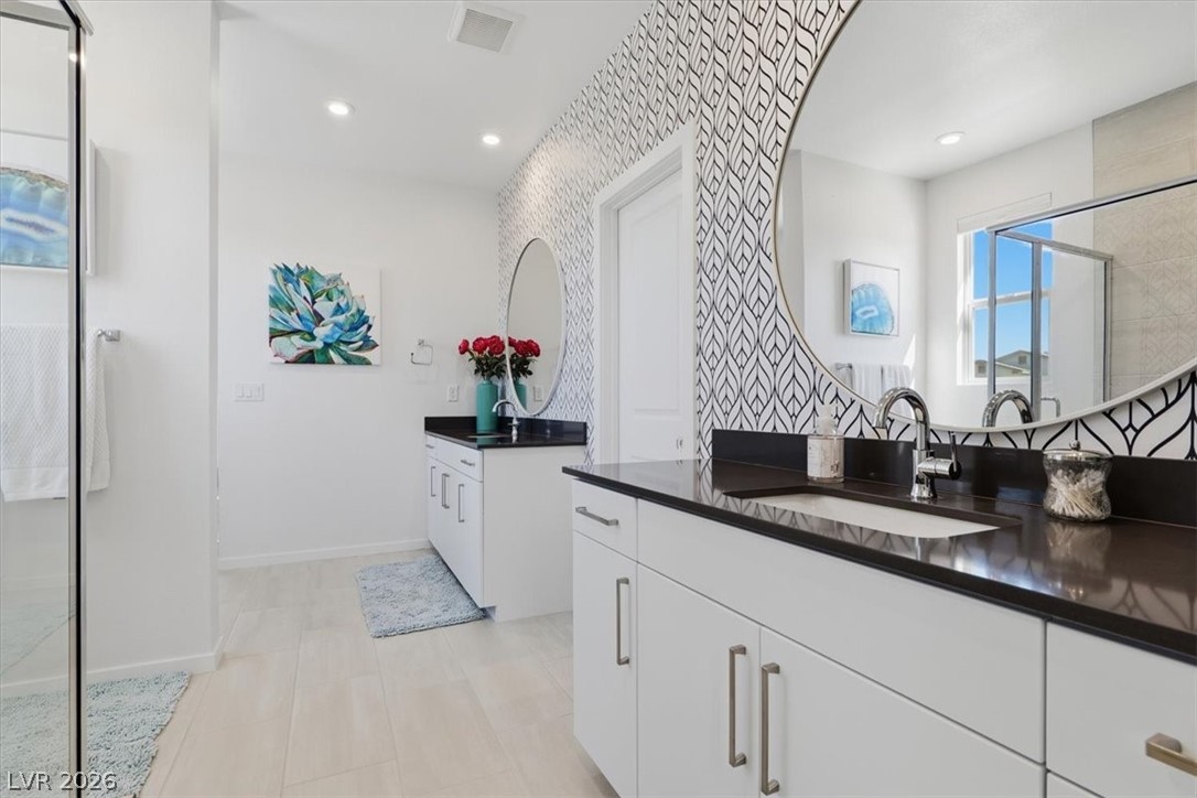 6933 Boulder View Street North Las Vegas NV 89084