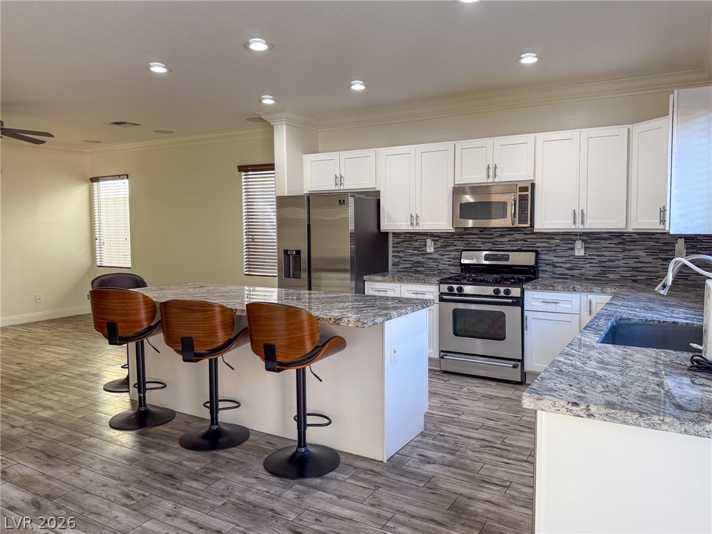 9156 Weeping Hollow Avenue Las Vegas NV 89178