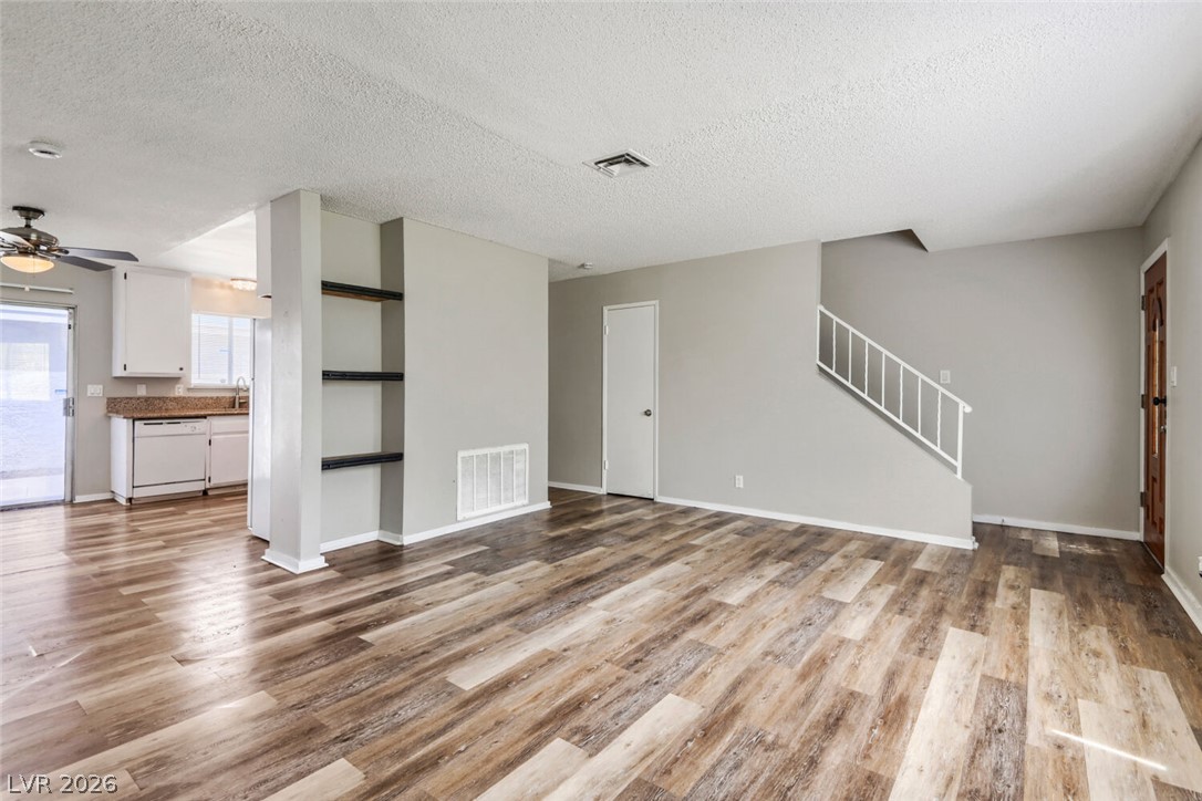 532 Greenbriar Townhouse Way Las Vegas NV 89121