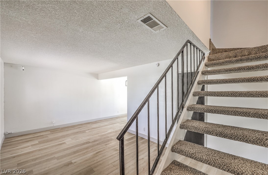 5086 Mountain Vista Street Las Vegas NV 89120