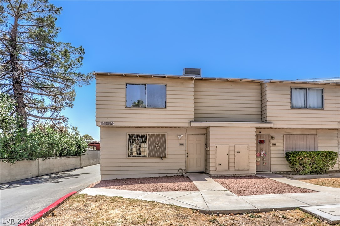5086 Mountain Vista Street Las Vegas NV 89120