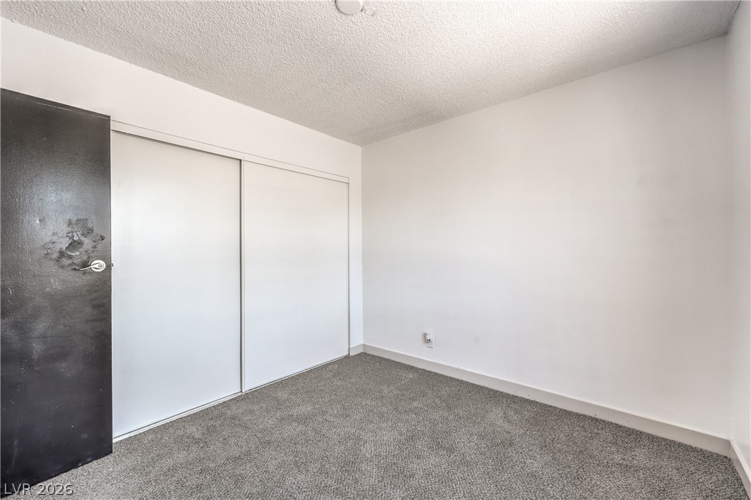 5086 Mountain Vista Street Las Vegas NV 89120