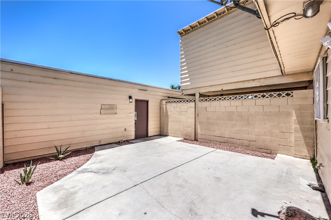 5086 Mountain Vista Street Las Vegas NV 89120