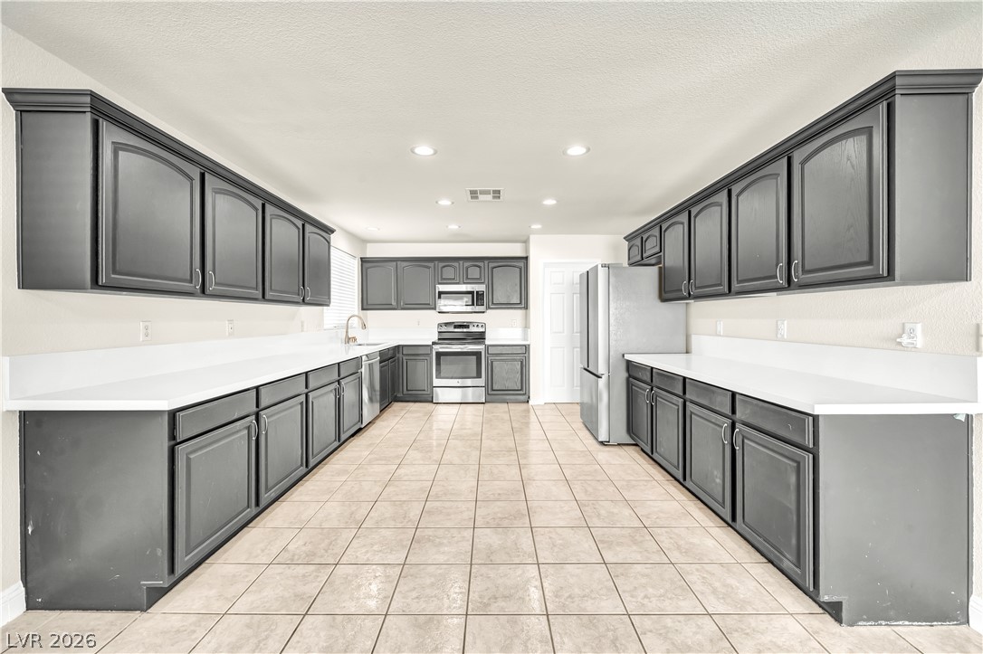 8616 Majestic Pine Avenue Las Vegas NV 89143