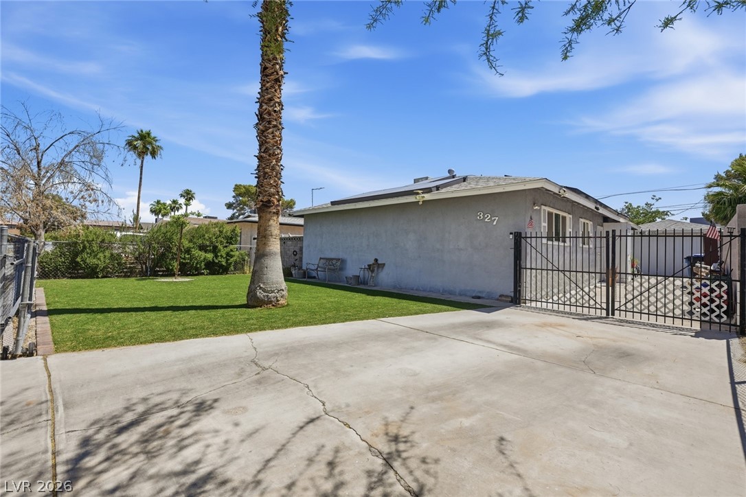 327 Arnold Street Las Vegas NV 89106