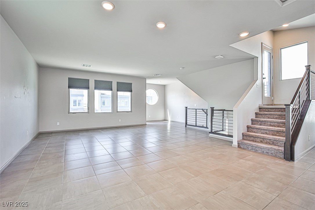 8052 Haywood Estate Avenue Las Vegas NV 89113