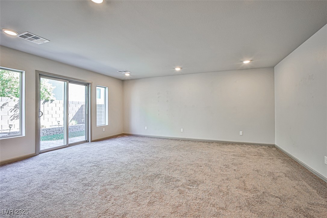 8052 Haywood Estate Avenue Las Vegas NV 89113