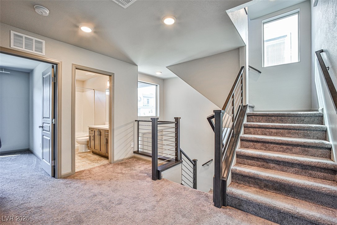 8052 Haywood Estate Avenue Las Vegas NV 89113