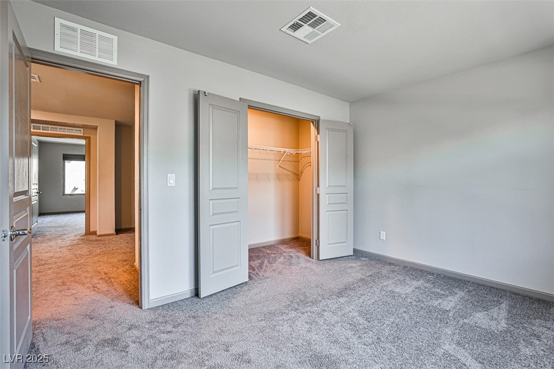 8052 Haywood Estate Avenue Las Vegas NV 89113