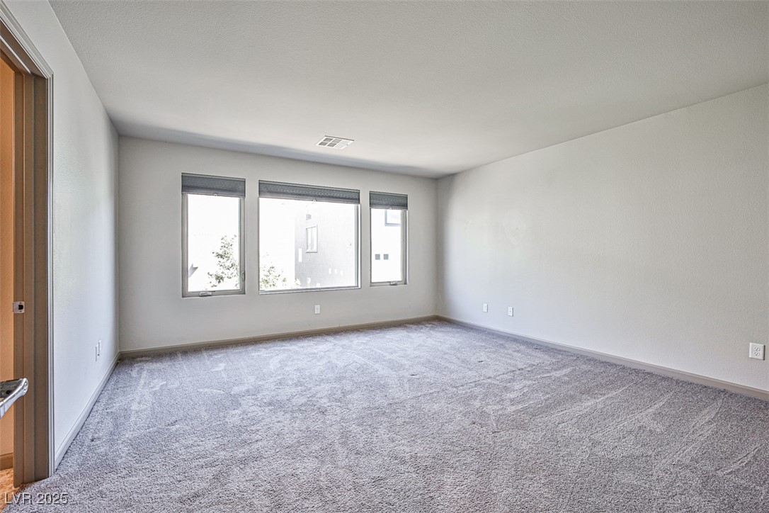 8052 Haywood Estate Avenue Las Vegas NV 89113