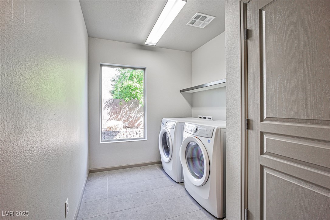 8052 Haywood Estate Avenue Las Vegas NV 89113
