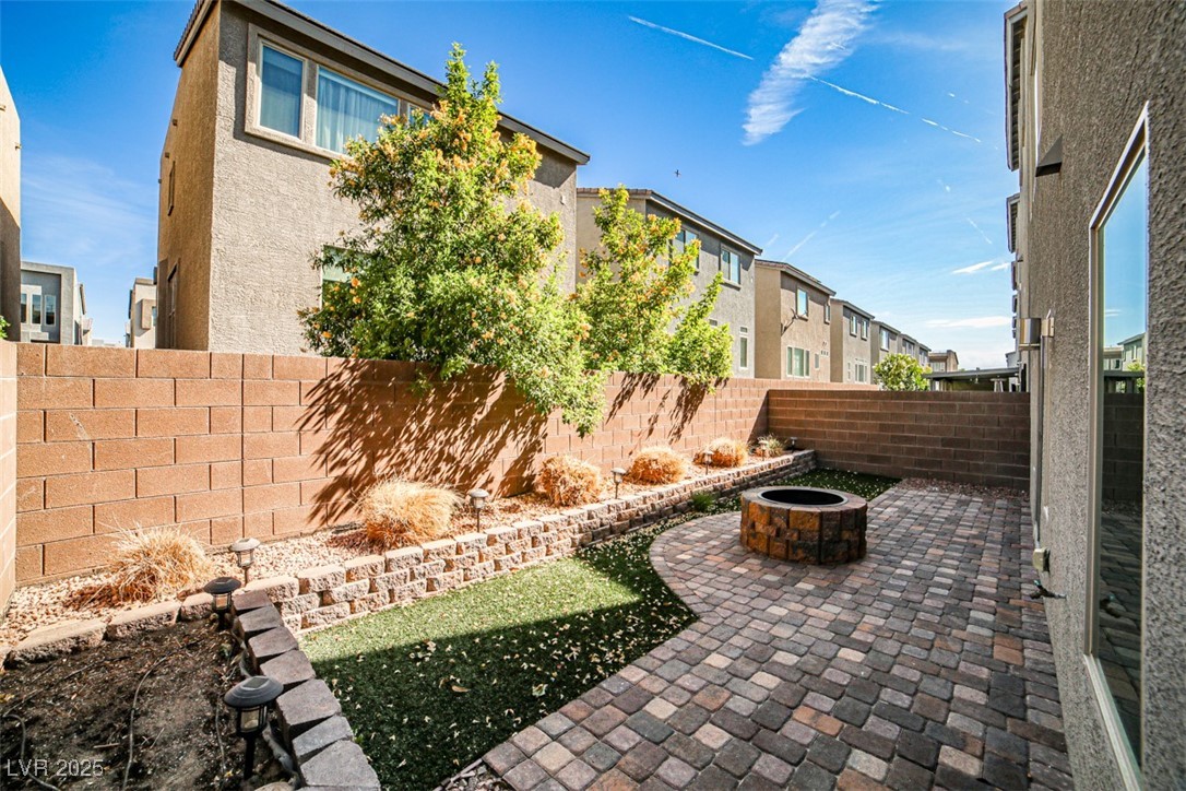 8052 Haywood Estate Avenue Las Vegas NV 89113